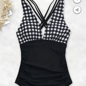 NWT. Black And White Gingham Ruched One Piece